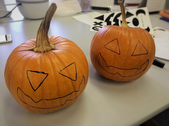 ハロウィーンの定番】かぼちゃを使ったジャック・オー・ランタンの簡単 